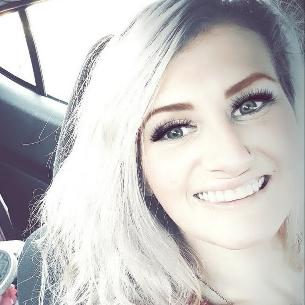 Meet your Posher, Kayla marie